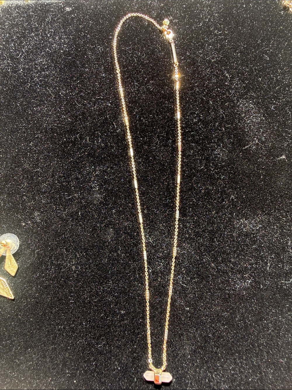 Kendra Scott Gold tone 18 in whitish crystal bar Pendant Necklace